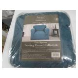 Kathy Ireland home essentials chair...