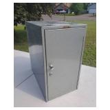 Metal Locking Storage Cabinet no Key