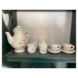 Heart Themed Wall Mount Shelf With Tea Cup Decor