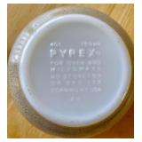 Nesting Pyrex Bowls