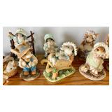 "My Blushing Bunnies" Figurines