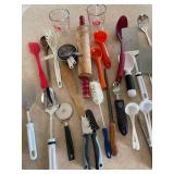 Kitchen Utensil Lot