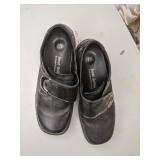 Lot of (6) Pairs of Women