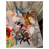 Beanie Baby Lot w/ Collectible Mini Britannia