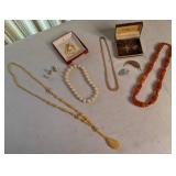 Mixed Lot of Vintage Jewelry