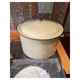 Mixed Lot of (3) Vintage Le Creuset, Capco, & Regal Wear Pots & Pans