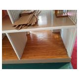 Beautiful Vintage Dollhouse w/ Wrap Around Porch & Accessories