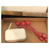 Oneida tray, plaques, metal trays, net gear router and light