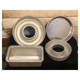 Baking pans