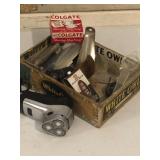 Razors, spice tins