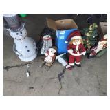 Collection Of Outdoor Christmas Décor