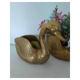 Brass Swan Flower Pot Décor