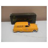 BROOKLIN MODELS 1/43 SCALE - 1953 PONTIAC SEDAN DELIVERY GOLF OIL - IN BOX! - AWESOME!!!!! - GREAT PIECE! - SEE PICTURES!
