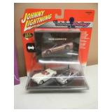 JOHNNY LIGHTNING CLASSIC CUSTOM CORVETTE - JOHNNY LIGHTNING YESTERDAY & TODAY - GREAT SET!!!!! - IN BOX!!!!! - SEE PICTURES!