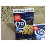 (B-4) Case of Fiber One Cinnamon Co...