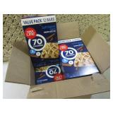 (B-4) Case of Fiber One Cinnamon Co...