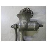 (RM3) Vintage Universal Food Choppe...