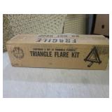 (EW5) Triangle Flare Kit Unopened...