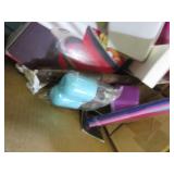 (D-4) Big Box Full of Assorted Kitc...