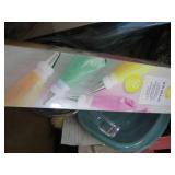 (A-2) Big Box Full of Assorted Kitc...