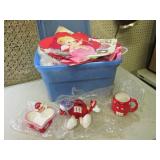 (CLR) Tote with Lid Full of Valenti...