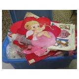 (CLR) Tote with Lid Full of Valenti...