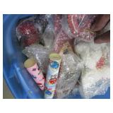 (CLR) Tote with Lid Full of Valenti...