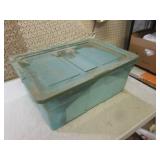(CLR) Tote with Lid Full of Assorte...