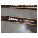 (RMDR) Pair of Vintage Wood Snow Sk...