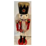 3 Extraordinary Nutcrackers