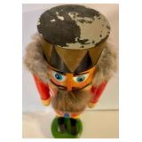 3 Nutcrackers