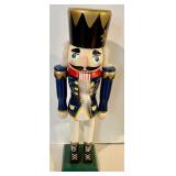 2 Cute Nutcrackers