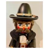 Holzkunst Christian Ulbricht Wyatt Earp and Davey Crockett Nutcrackers