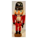 3 Nifty Nutcrackers