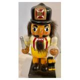 2 Cresent Enterprise Company Nutcrackers
