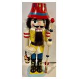 2 Nifty Nutcrackers