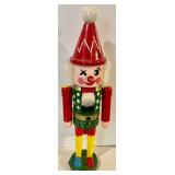 3 Nutcrackers