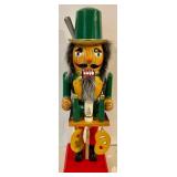 3 Nutcrackers
