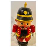 4 Nifty Nutcrackers