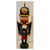 3 Nutcrackers