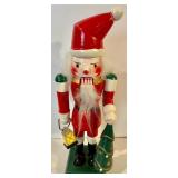 4 Nifty Nutcrackers