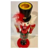 3 Nutcrackers
