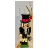 4 Nifty Nutcrackers