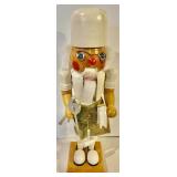 3 Nutcrackers