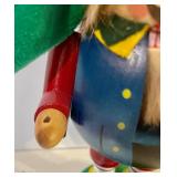 4 Nutcrackers