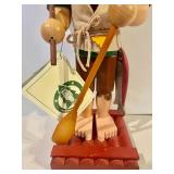2 Holzkunst Nutcrackers
