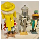 3 Nutcrackers