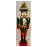 3 Nutcrackers