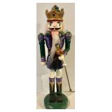 3 Nutcrackers