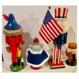 4 Nutcrackers
